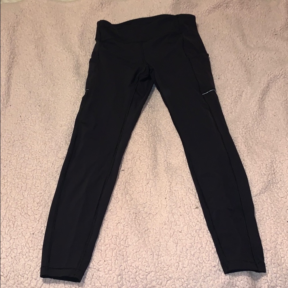 Lululemon Speed up Tight 28” Leggings with pockets